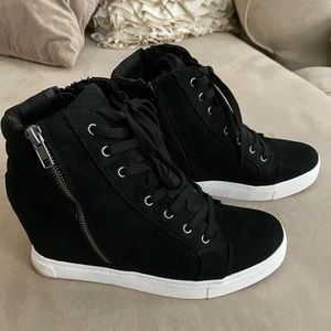 Steve Madden wedge sneakers 9